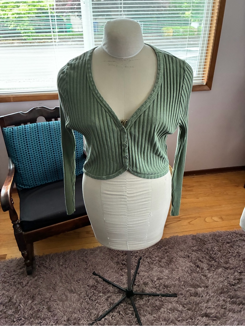 aerie Ribbed V-Neck Cropped Cardigan in Sage Green
